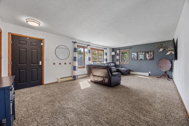 1221 1st Street N, Casselton, ND 58012