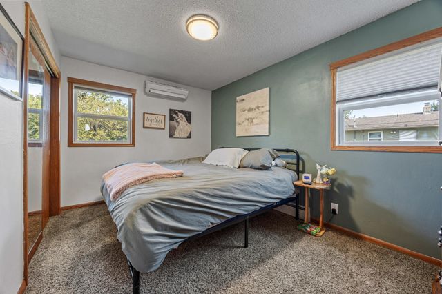 1221 1st Street N, Casselton, ND 58012