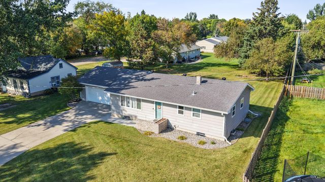 1221 1st Street N, Casselton, ND 58012