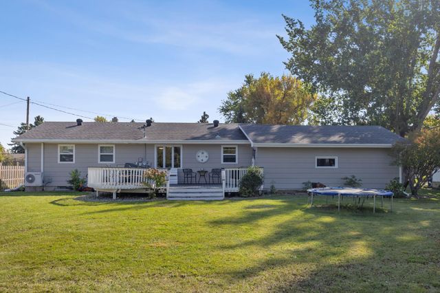 1221 1st Street N, Casselton, ND 58012