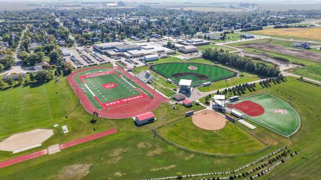 1221 1st Street N, Casselton, ND 58012