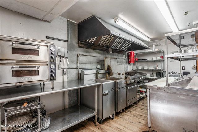 42 Old Schuylerville Road, Easton, NY 12834