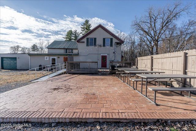 42 Old Schuylerville Road, Easton, NY 12834