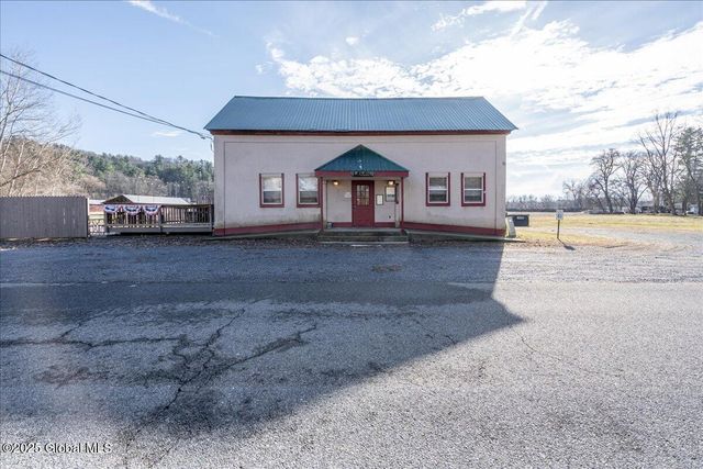 42 Old Schuylerville Road, Easton, NY 12834