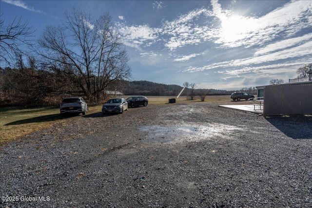 42 Old Schuylerville Road, Easton, NY 12834