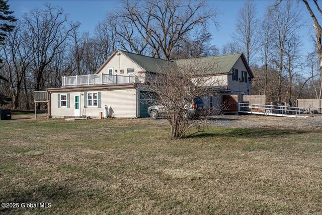 42 Old Schuylerville Road, Easton, NY 12834