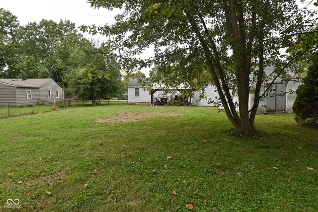 853 Hiatt Avenue, Greenwood, IN 46143