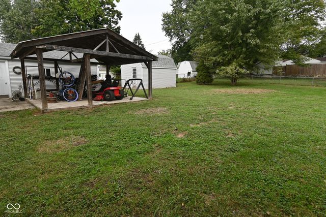 853 Hiatt Avenue, Greenwood, IN 46143
