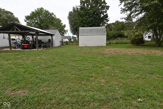 853 Hiatt Avenue, Greenwood, IN 46143