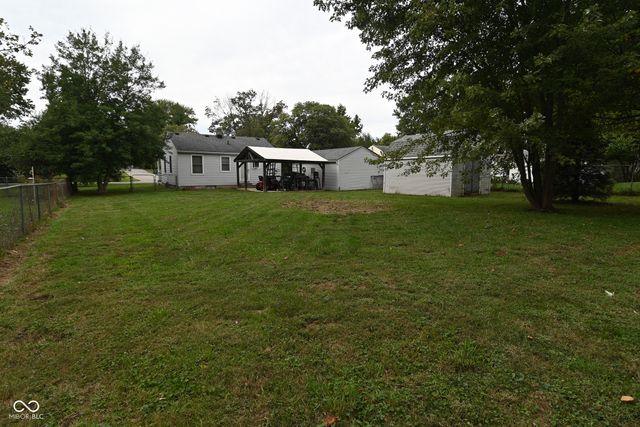 853 Hiatt Avenue, Greenwood, IN 46143
