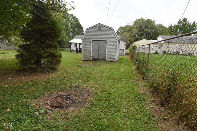 853 Hiatt Avenue, Greenwood, IN 46143