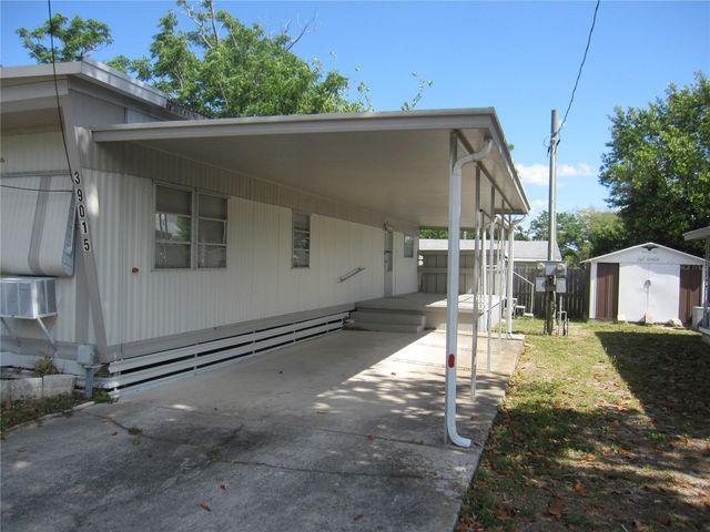 39015 HILLCREST DRIVE, Zephyrhills, FL 33542