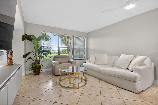 2314 S Cypress Bend Drive 114, Pompano Beach, FL 33069