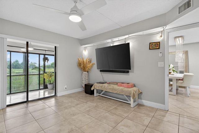 2314 S Cypress Bend Drive 114, Pompano Beach, FL 33069