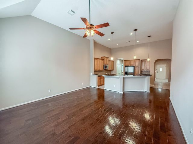 2426 Clippers Square, Houston, TX 77058