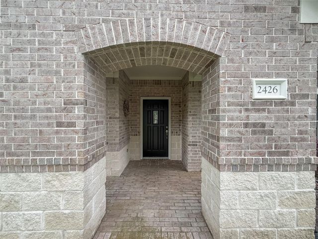 2426 Clippers Square, Houston, TX 77058