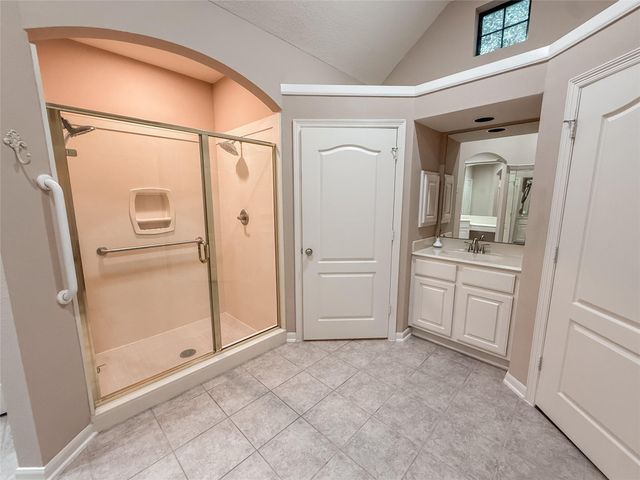 2426 Clippers Square, Houston, TX 77058