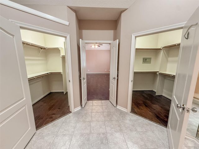 2426 Clippers Square, Houston, TX 77058