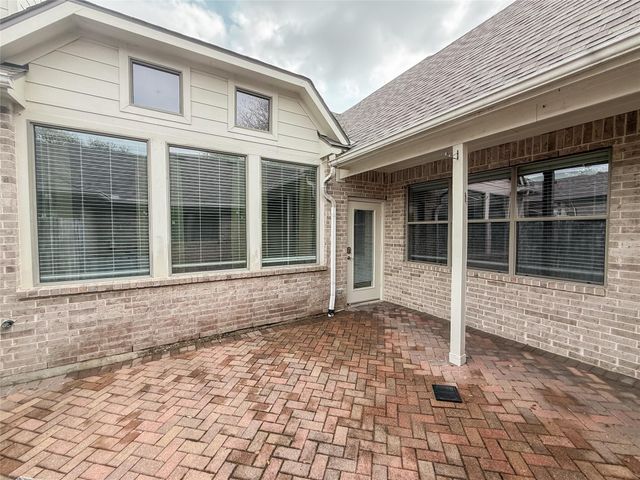 2426 Clippers Square, Houston, TX 77058