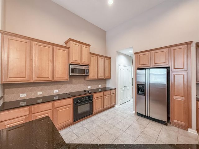 2426 Clippers Square, Houston, TX 77058
