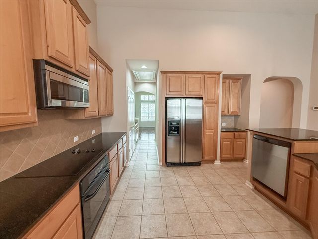 2426 Clippers Square, Houston, TX 77058