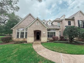 2426 Clippers Square, Houston, TX 77058