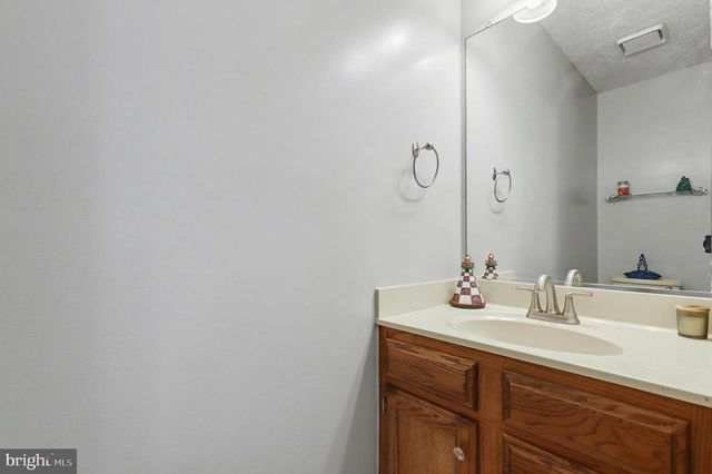 18639 CLOVERCREST CIR, Olney, MD 20832