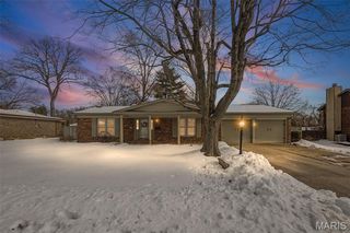 2339 Chadwick Drive, Alton, IL 62002