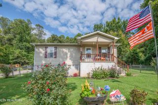 227 S Wilder Ave, Rockwood, TN 37854