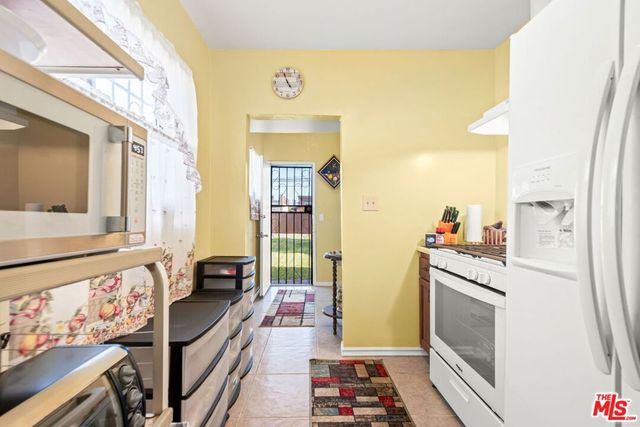 1110 E 107th Street, Los Angeles, CA 90002