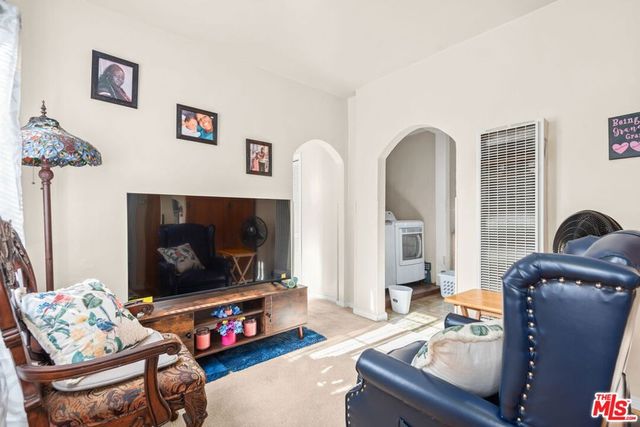 1110 E 107th Street, Los Angeles, CA 90002