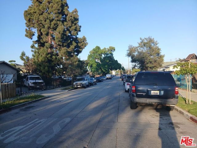 1110 E 107th Street, Los Angeles, CA 90002