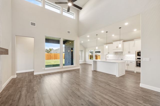 1284 Emily Drive, Trenton, TX 75490