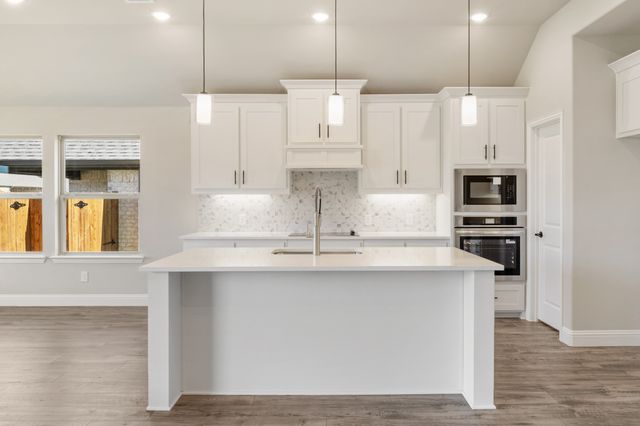 1284 Emily Drive, Trenton, TX 75490