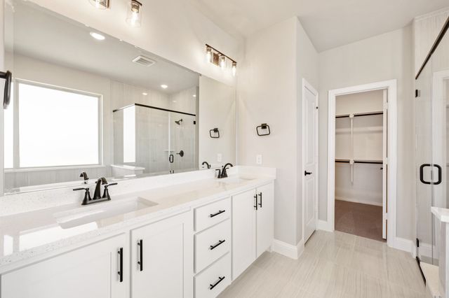 1284 Emily Drive, Trenton, TX 75490