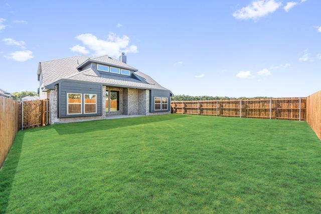 1284 Emily Drive, Trenton, TX 75490