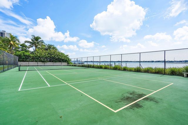 5200 N Flagler Drive 1406, West Palm Beach, FL 33407