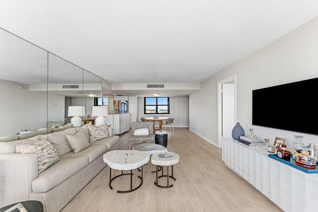 5200 N Flagler Drive 1406, West Palm Beach, FL 33407