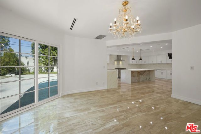5545 Aura Avenue, Tarzana (los Angeles), CA 91356