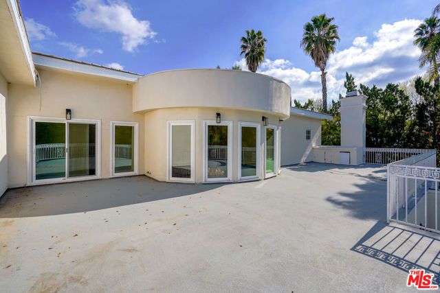 5545 Aura Avenue, Tarzana (los Angeles), CA 91356