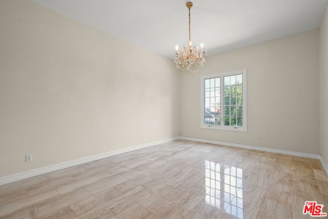 5545 Aura Avenue, Tarzana (los Angeles), CA 91356
