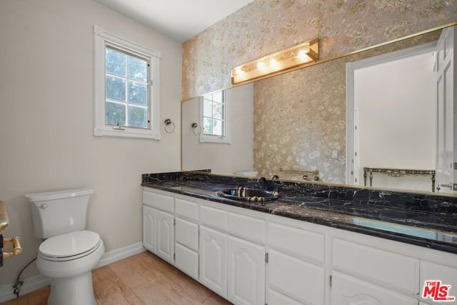 5545 Aura Avenue, Tarzana (los Angeles), CA 91356