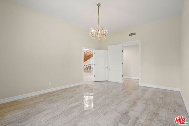 5545 Aura Avenue, Tarzana (los Angeles), CA 91356