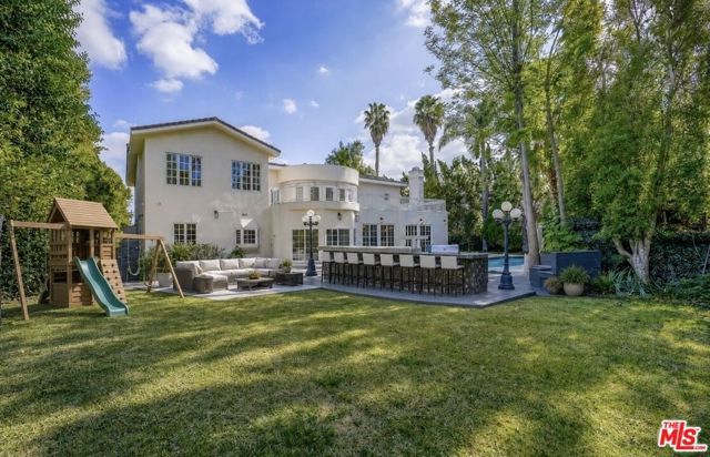 5545 Aura Avenue, Tarzana (los Angeles), CA 91356
