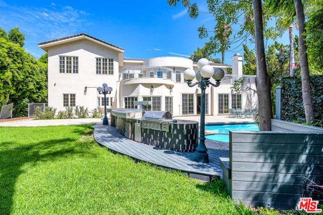 5545 Aura Avenue, Tarzana (los Angeles), CA 91356