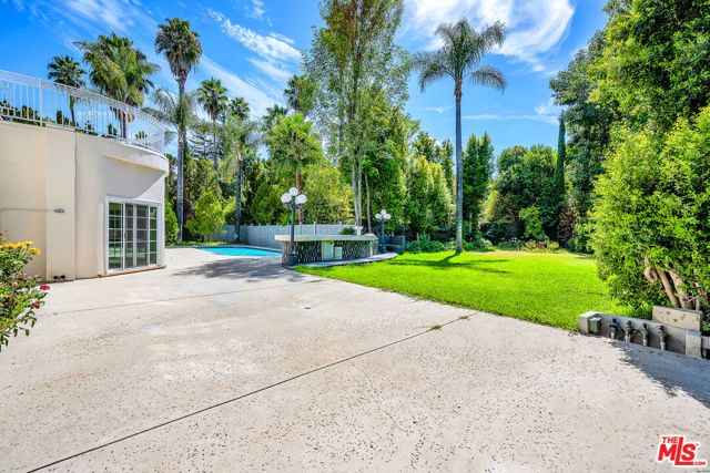 5545 Aura Avenue, Tarzana (los Angeles), CA 91356