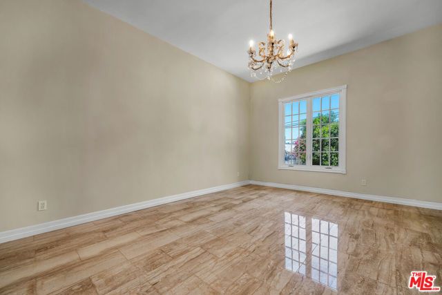 5545 Aura Avenue, Tarzana (los Angeles), CA 91356