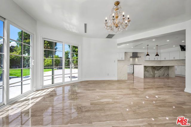 5545 Aura Avenue, Tarzana (los Angeles), CA 91356