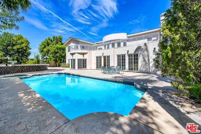 5545 Aura Avenue, Tarzana (los Angeles), CA 91356
