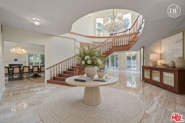 5545 Aura Avenue, Tarzana (los Angeles), CA 91356